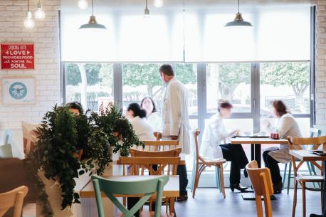 serunion-salud-cafeteria-daily-break-medicos serunion-salud-cafeteria-daily-break-medicos