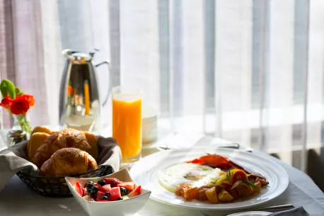 serunion-mayores-servicios-especiales-desayuno-completo serunion-mayores-servicios-especiales-desayuno-completo